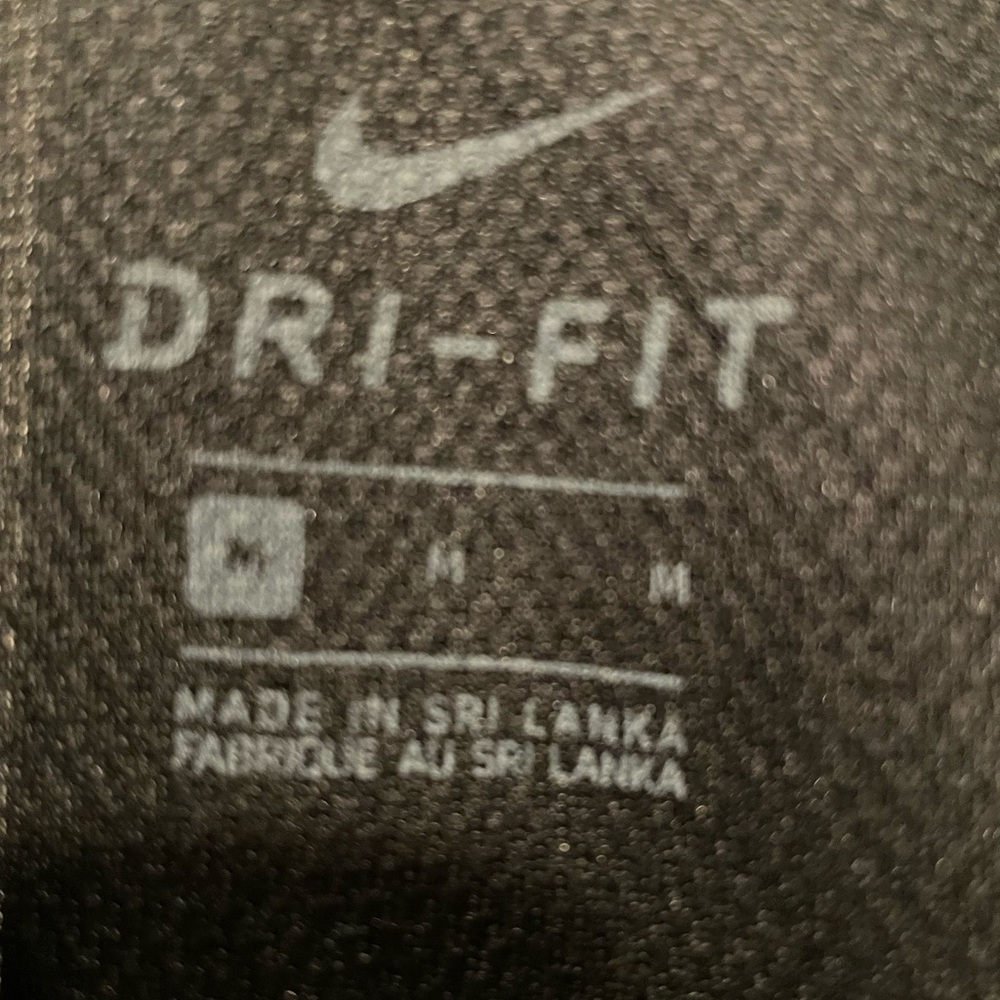 Nike Men's Charcoal Gray Tee - Picture 3 of 4